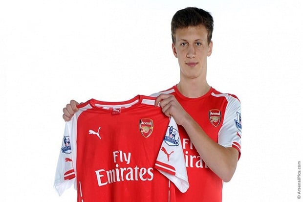 Arsenal Resmi Dapatkan...