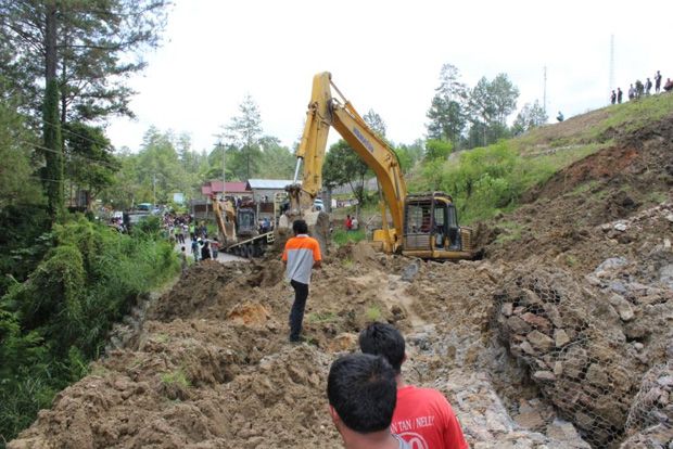 Jalinsum di Taput Lumpuh...