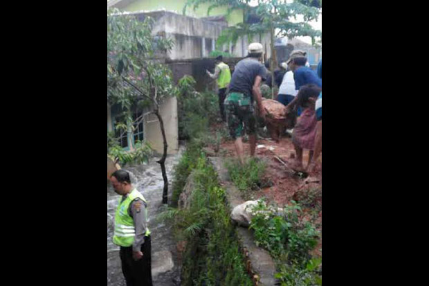 Tanggul Kali Laya Depok...