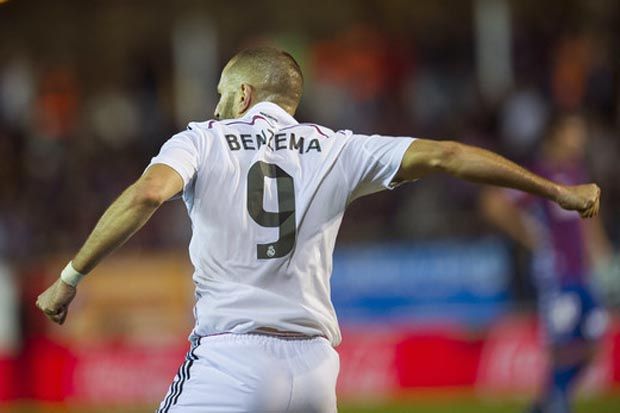 Benzema Selamatkan Muka...