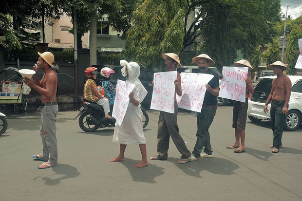 Aktivis Jember Jalan...