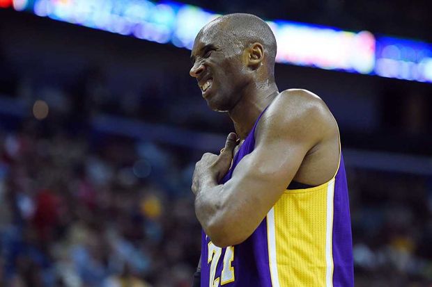Kobe Bryant Cedera,...