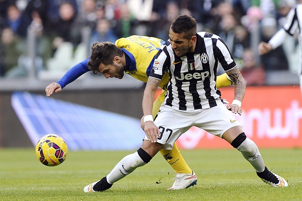 Pertahanan Chievo Tumpulkan...