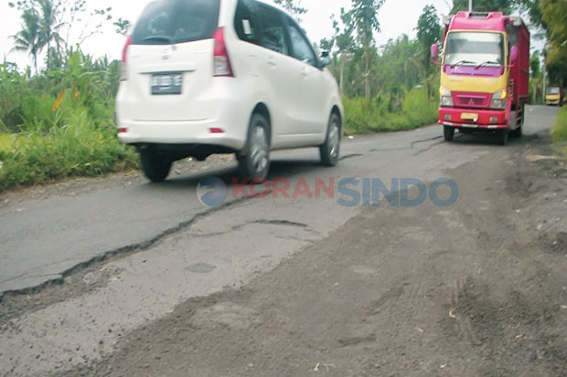 Jalan Alternatif Geblok...