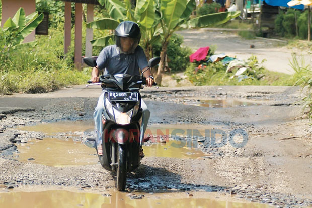 Jalan Provinsi Mirip...