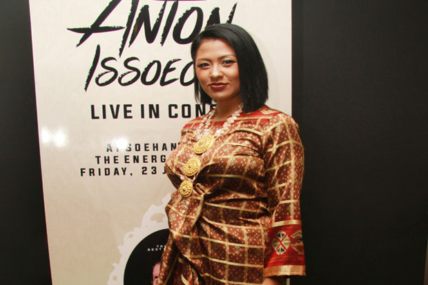 Dira Sugandi Bagi Waktu...