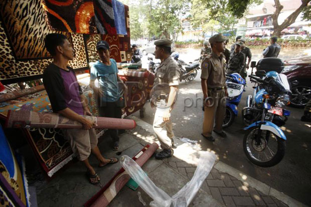 Pelebaran Jalan, 157...
