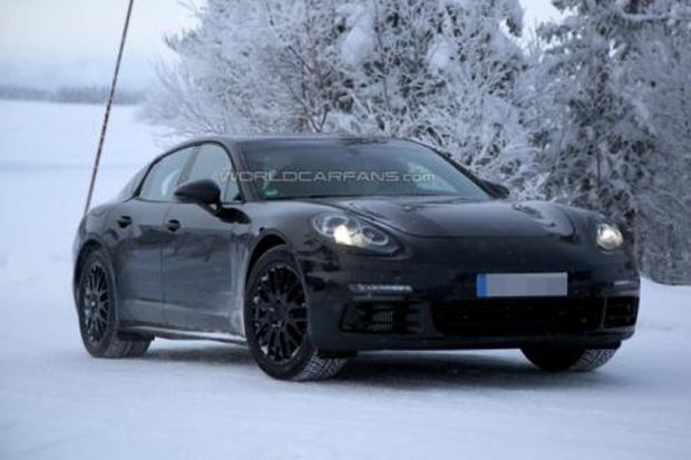 Porsche Panamera Baru...