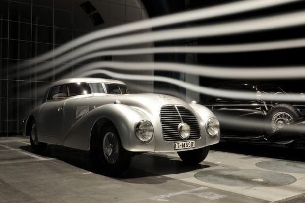 Mercedes-Benz Akan Pajang...