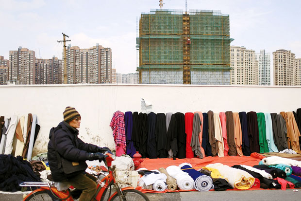 Populasi Online China...