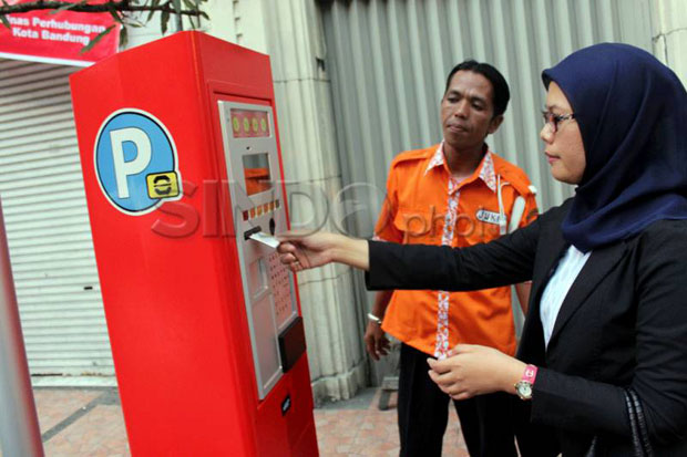 Lusa, Parkir Meter di...