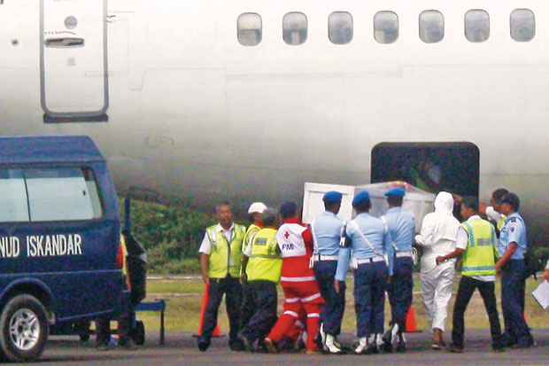 Operasi Evakuasi AirAsia...