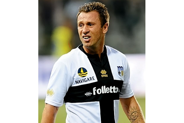 Bebas Kontrak, Cassano...