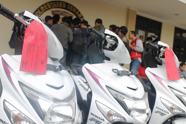 Komplotan Pencuri Motor...