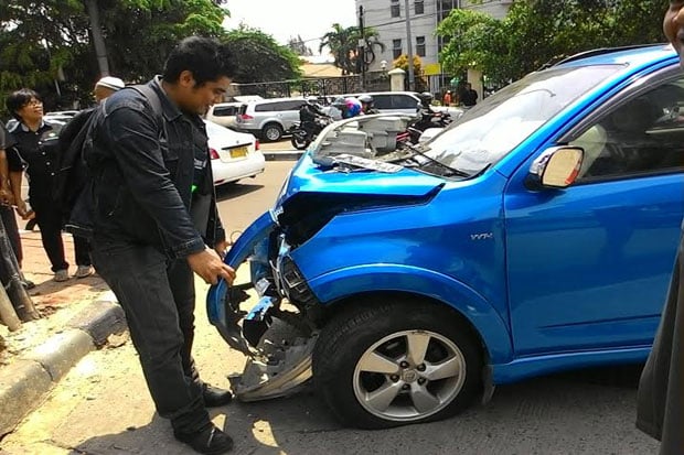 Kecelakaan Beruntun...