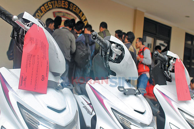 Komplotan Pencuri Motor...