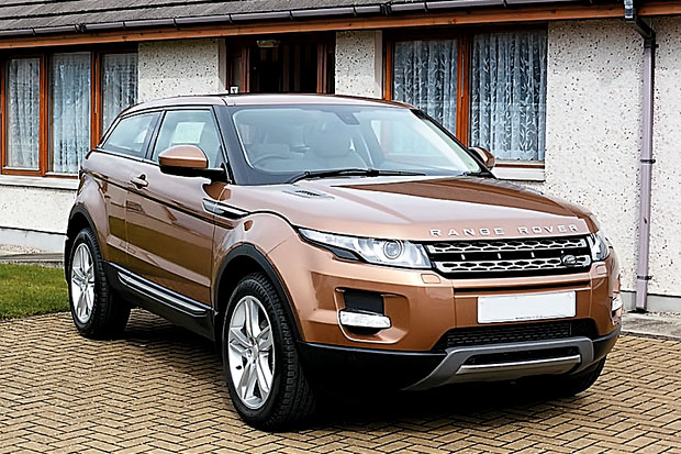 Range Rover Evoque Edisi...
