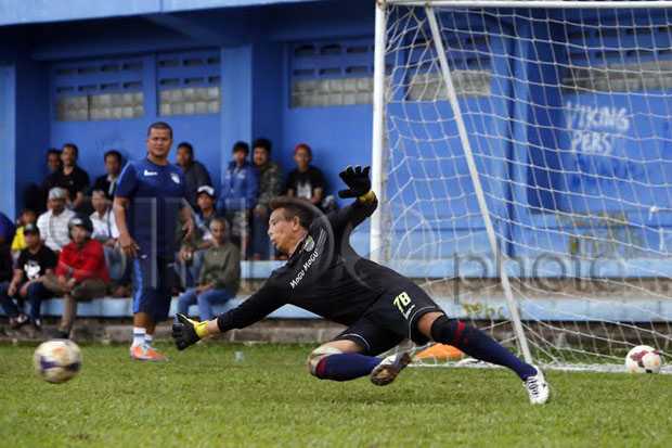 Kontra Arema, Made Wirawan...
