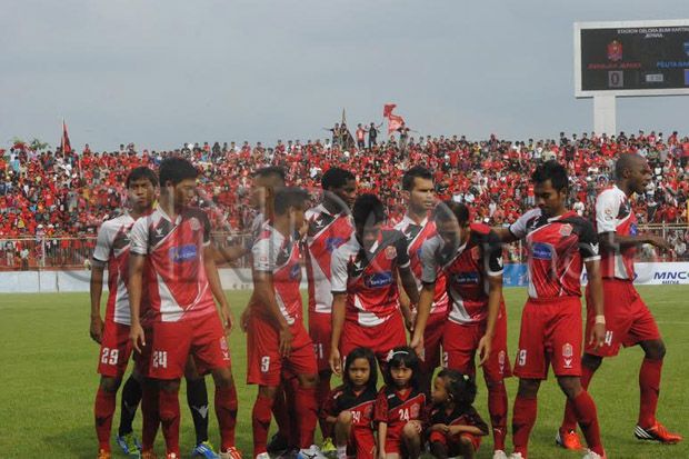 Pelatih Makedonia Pertajam...