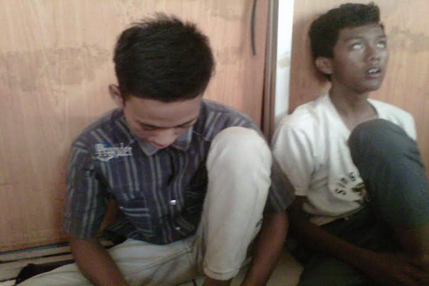 Siswa SMP Curi Sepatu...