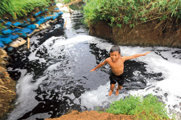 Tanah ini Terpapar Limbah