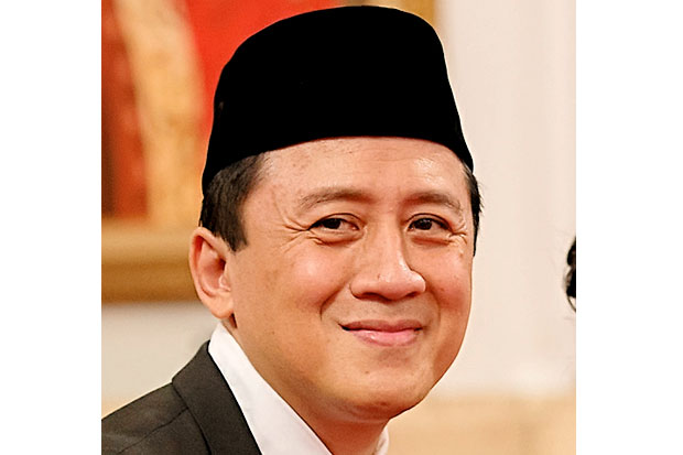 Dicari, Ikon Industri...
