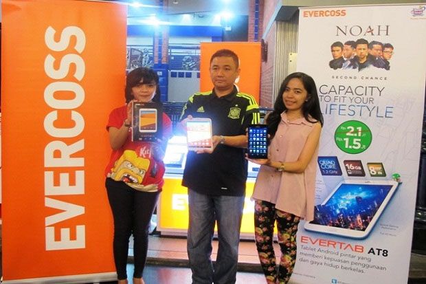 Evercoss dan Noah Gebrak...