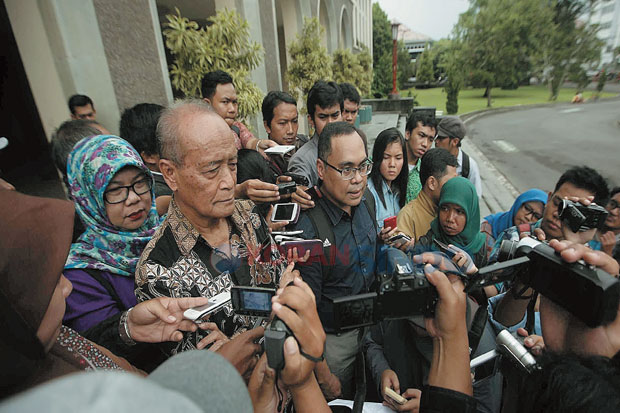 Tim 9: Presiden Cari...