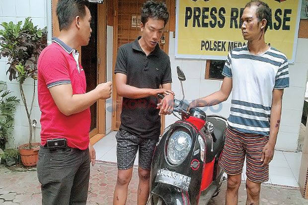 Dua Perampok Ditabrak...