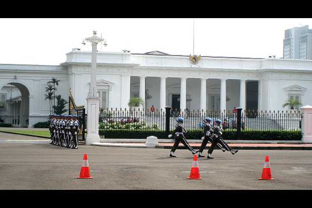 Ini Beda Staf Kepresidenan...