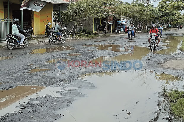 Rusak, Jalan Yos Sudarso...