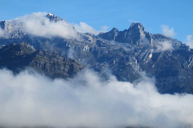 Sensasi Mendaki Gunung...