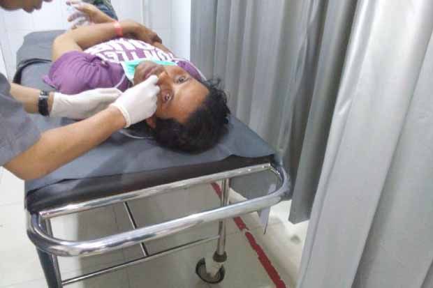 Tolak Kantor BEM Ditutup,...