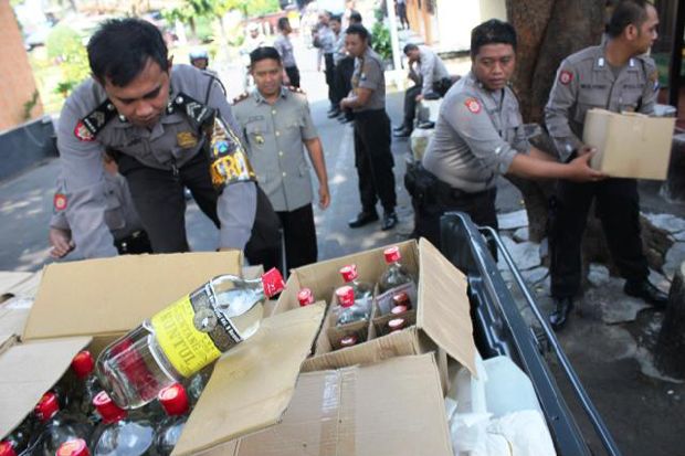 Pemkot Makassar Didesak...