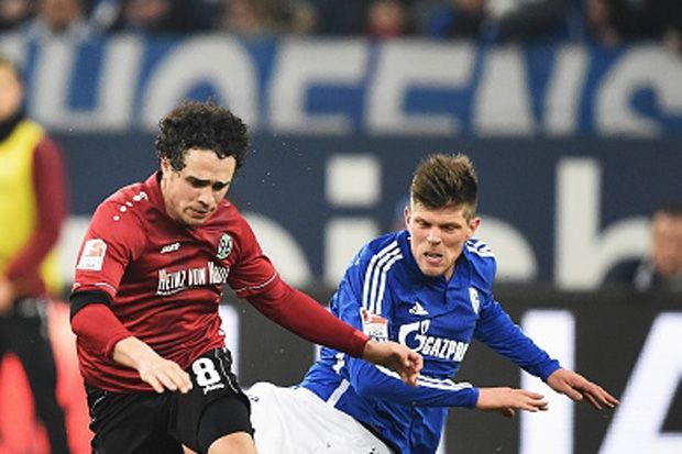 Tekel Brutal, Huntelaar...