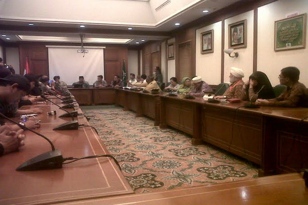 Tokoh Lintas Agama Berkumpul...