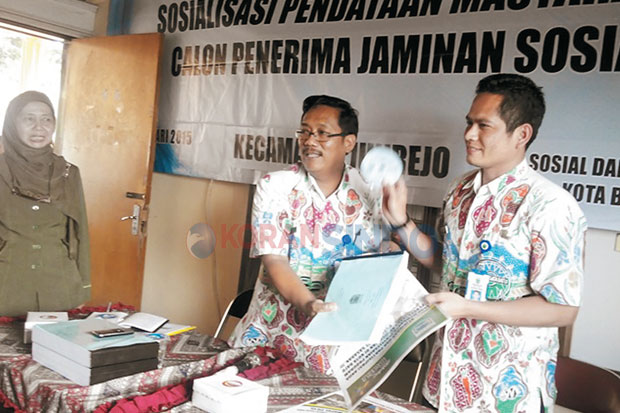 Jumlah Warga Miskin...