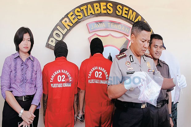 Mahasiswa Pengedar Ekstasi...