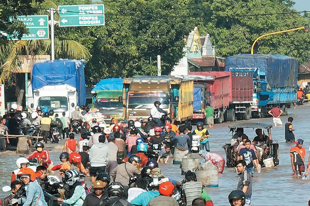Pantura Lumpuh 8 Jam
