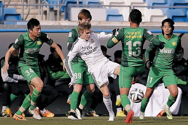 Odegaard Masuk Skuad...
