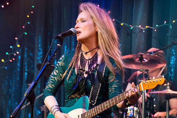 Meryl Streep Jadi Rocker...