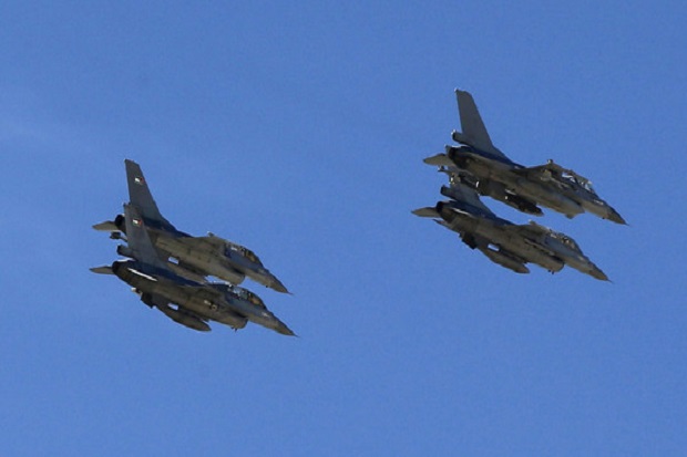 Lampiaskan Dendam, Jet...