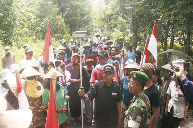 Pembebasan Lahan Mulai...