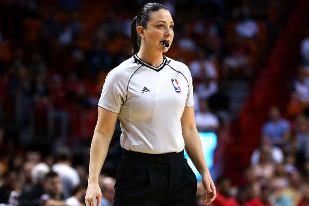 Wasit Wanita Dikritik