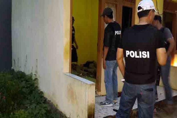 Baku Tembak dengan Polisi,...
