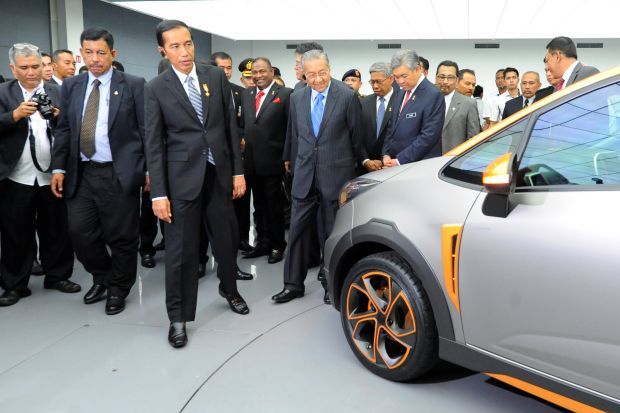 Pemerintah Jokowi Harus...