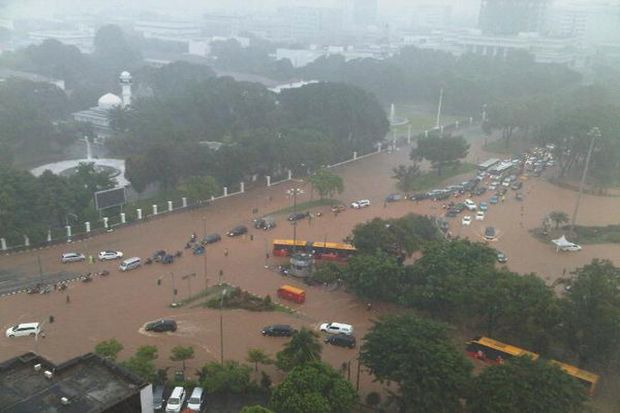 Jakarta Dikepung Banjir