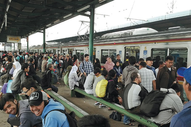 KRL dan Transjakarta...