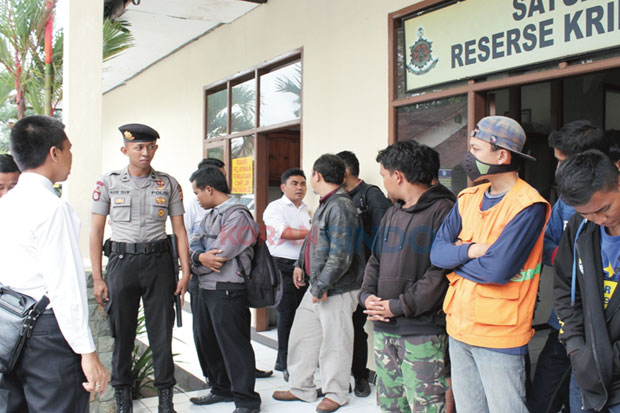 16 Preman Terjaring...