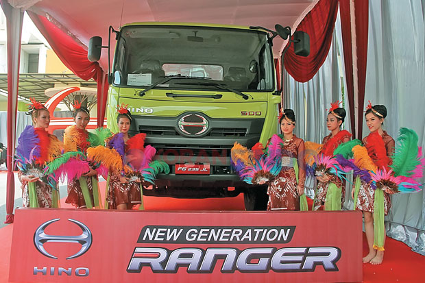 HINO Perkenalkan 18...
